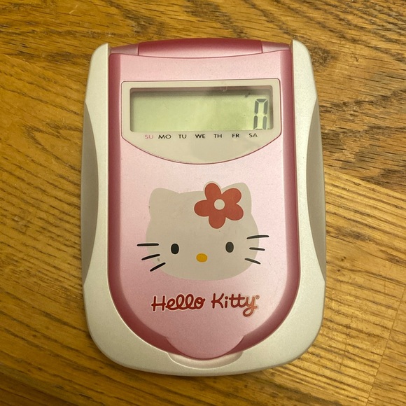 Vintage Hello Kitty Calculator with Date, Alarm, and Time. - Picture 1 of 4